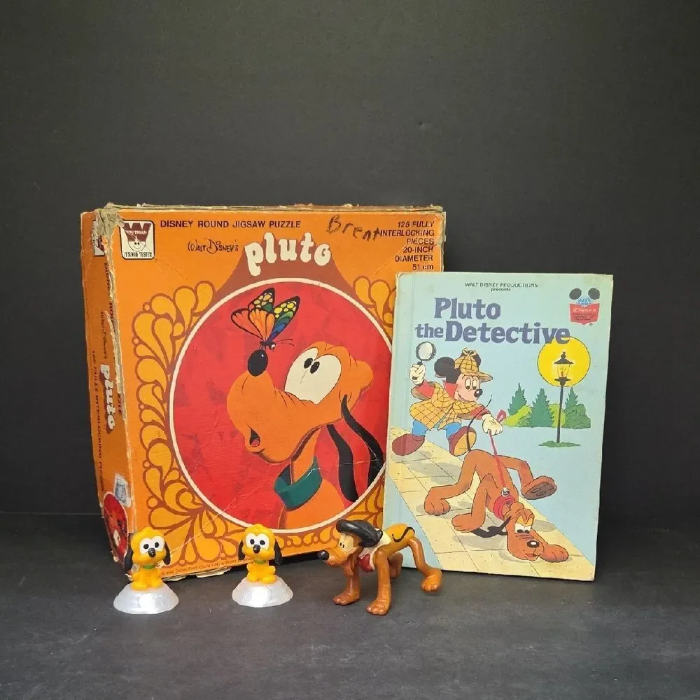 Vintage Walt Disney’s Pluto Puzzle  Whitman 125 Pcs Round Jigsaw Puzzle, Book‎